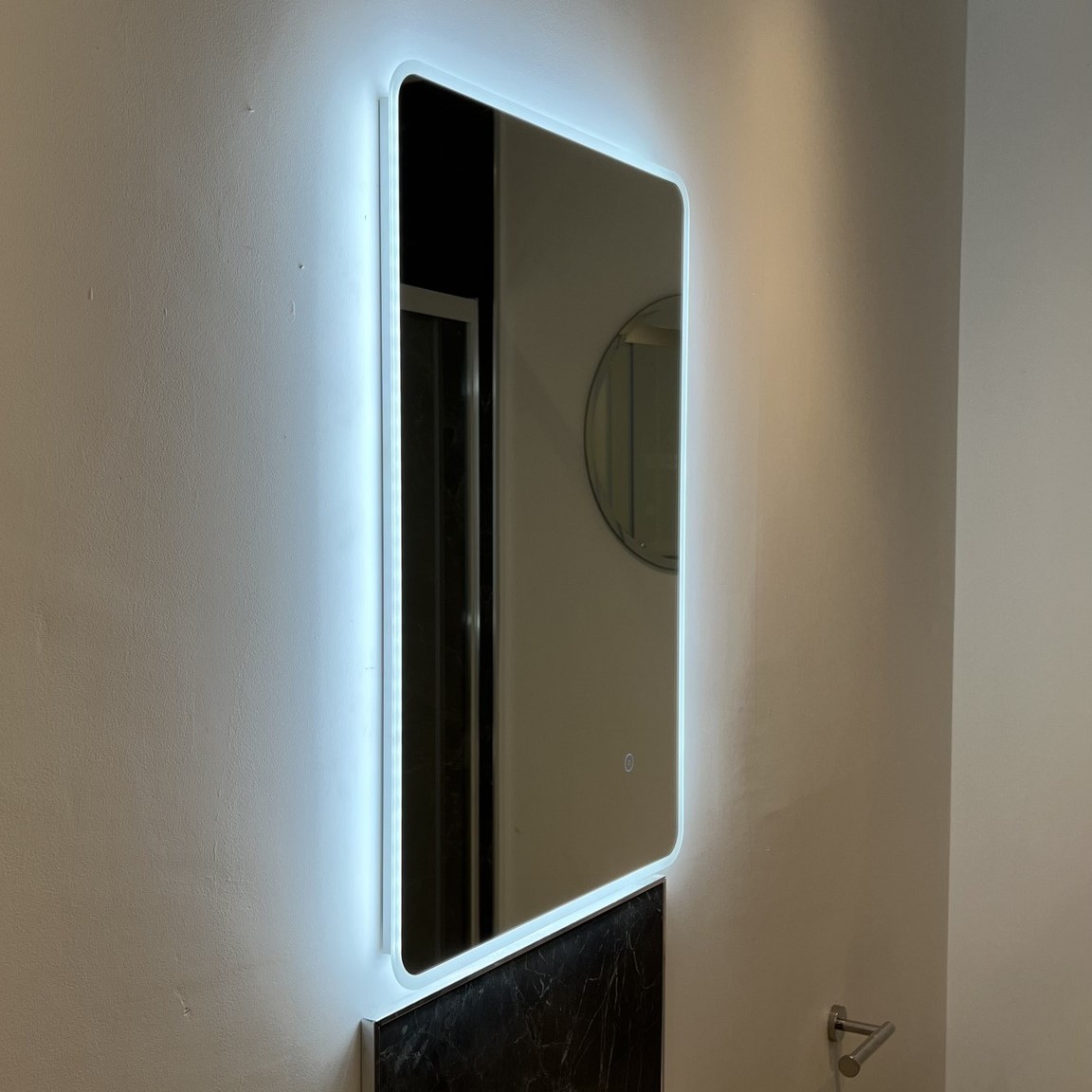 Plastered island in kitchen